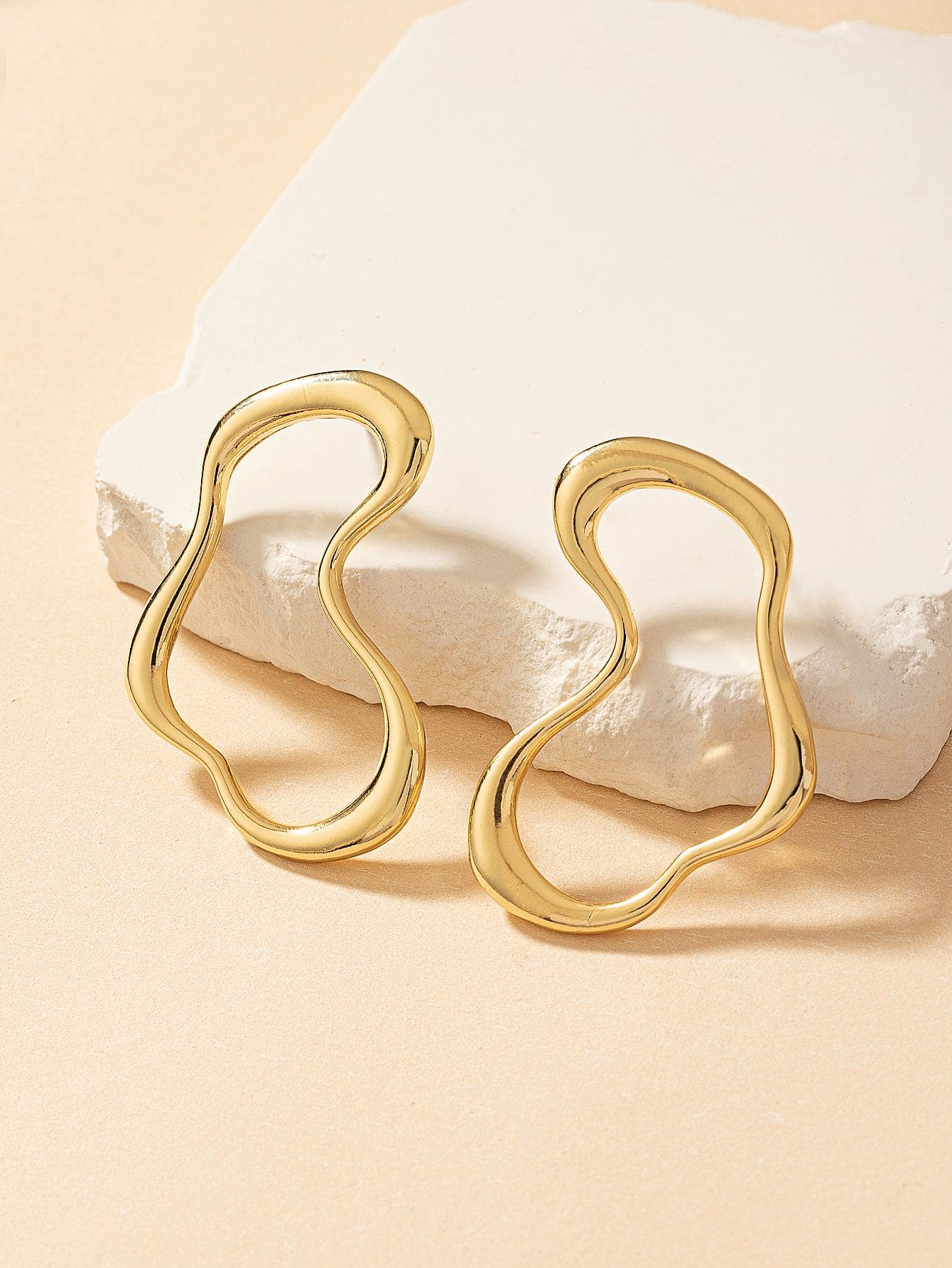 Brinco Orgânico Dourado