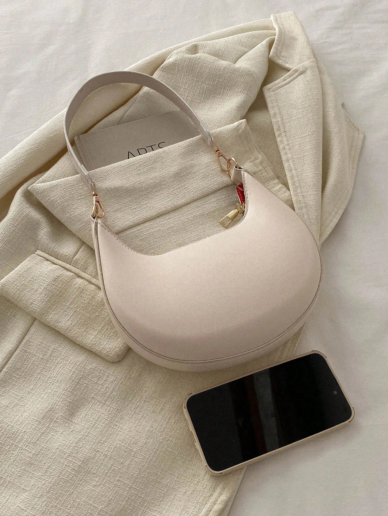 1 Peça Bolsa de Ombro em Formato de Meia-Lua de Cor Sólida com Fechamento de Zíper em PU para Mulheres, Estilo Minimalista, Uso Diário, Trabalho, Estilo Retrô Inspirado, Adequada para Mulheres