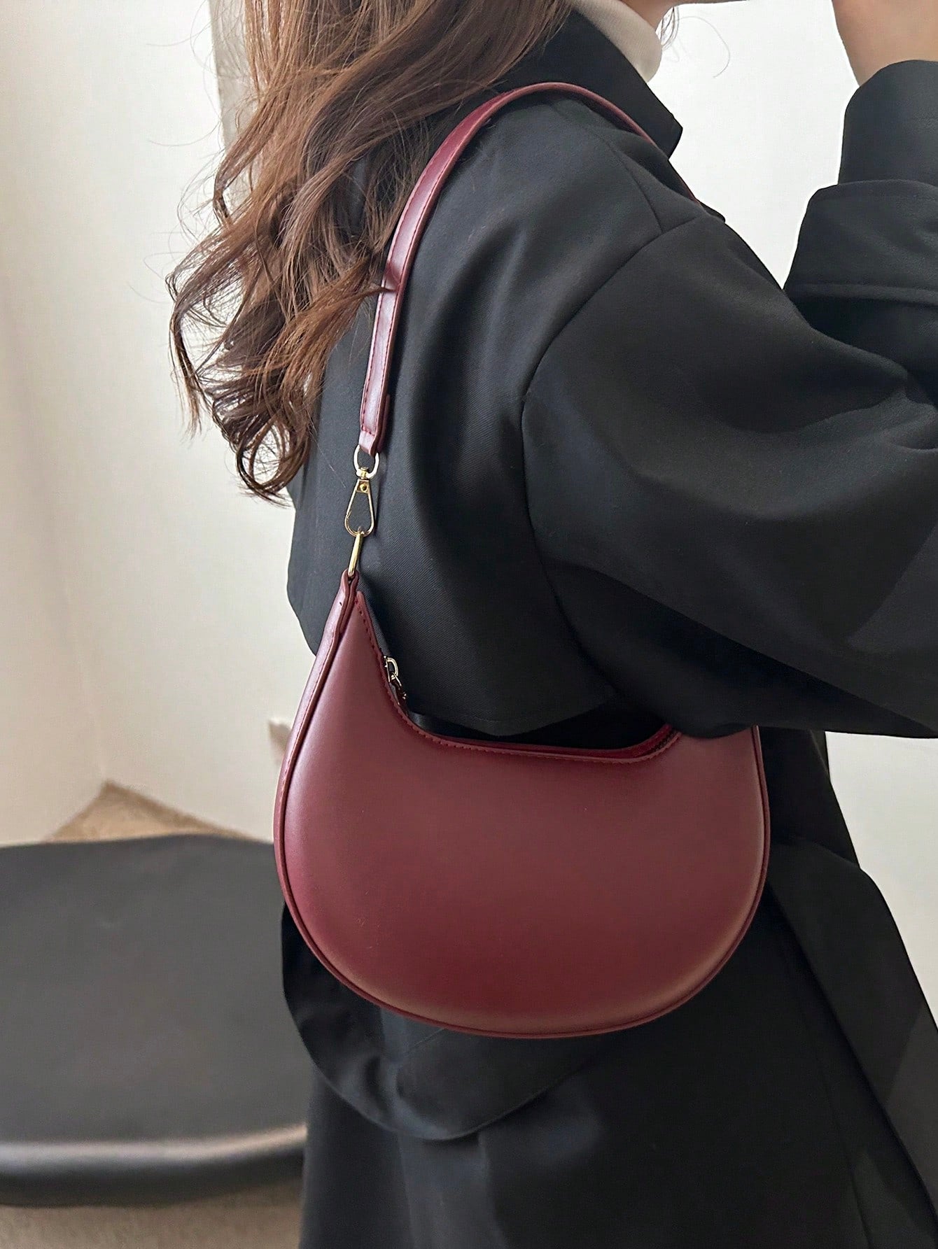 1 Peça Bolsa de Ombro em Formato de Meia-Lua de Cor Sólida com Fechamento de Zíper em PU para Mulheres, Estilo Minimalista, Uso Diário, Trabalho, Estilo Retrô Inspirado, Adequada para Mulheres