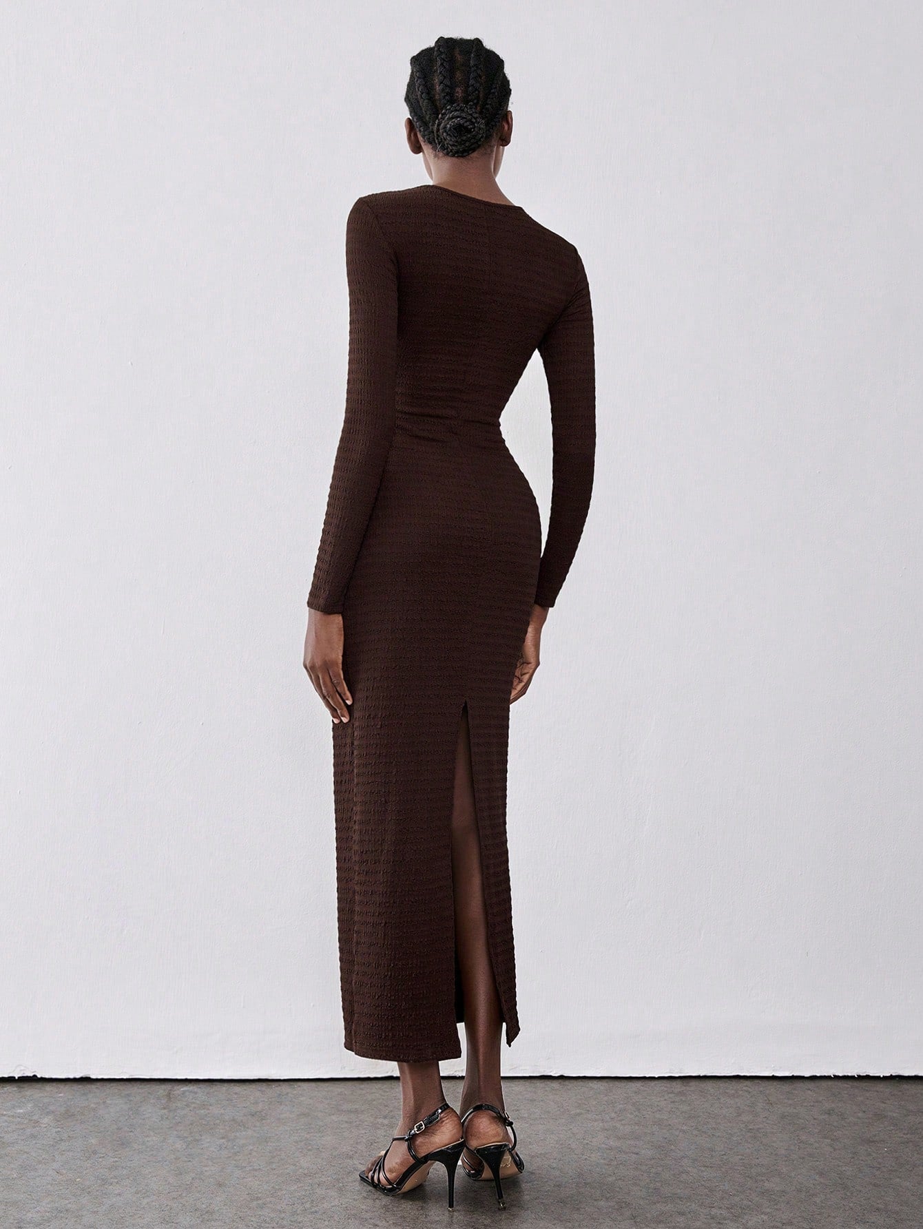 Lumivelle Vestido Longo Elegante de Malha Bodycon com Decoração Metálica para Mulheres, Vestimenta para Festa e Noite, Outono/Inverno