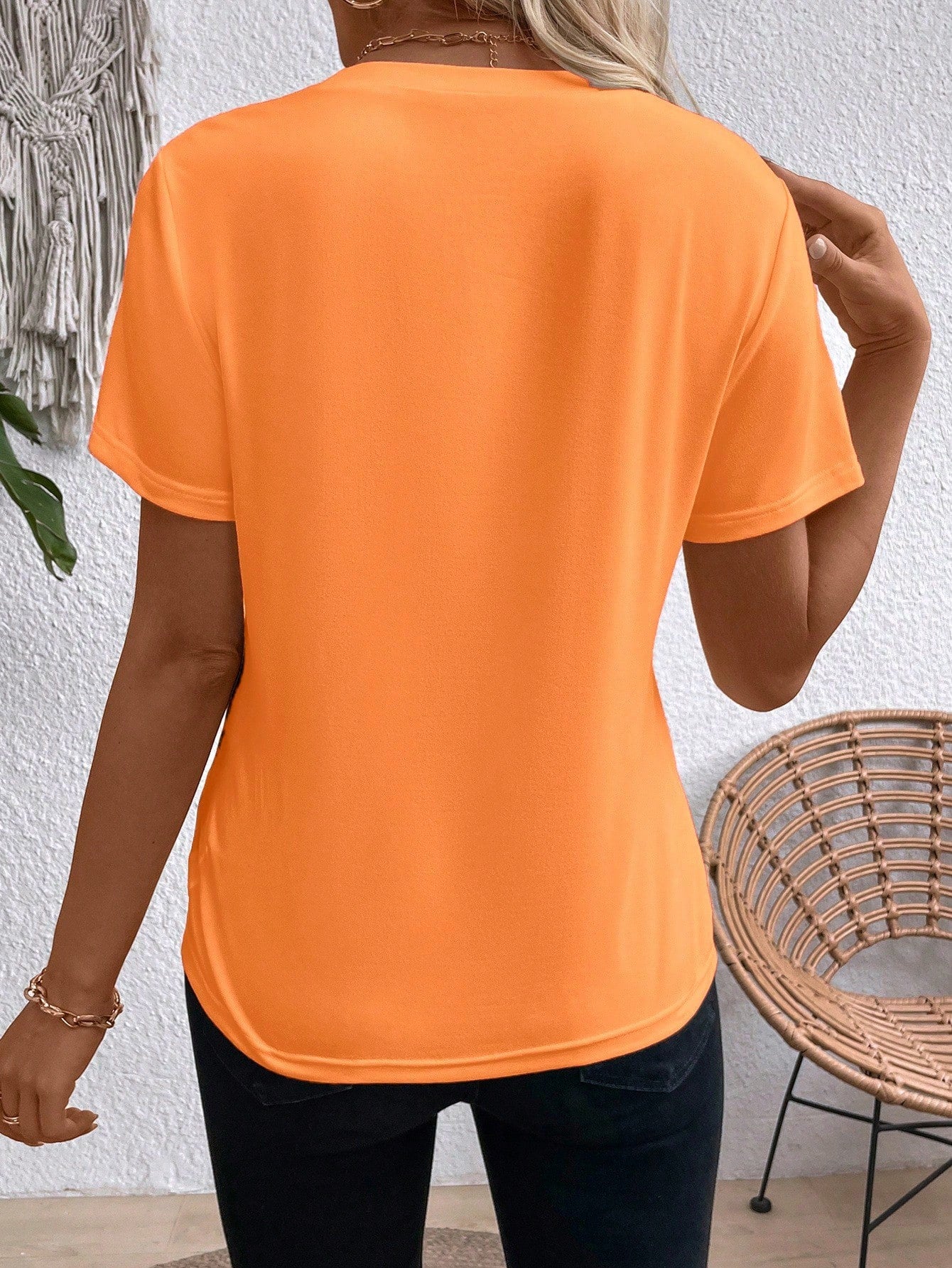 EMERY ROSE Camiseta Casual Versátil Feminina de Manga Curta, Gola Redonda, de Cor Sólida