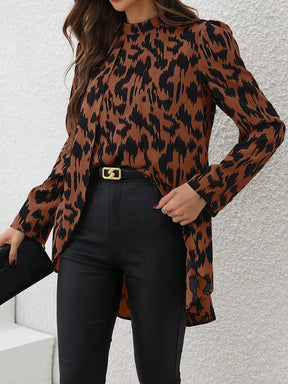 EMERY ROSE Blusa com Barra Assimétrica de Estampa Total, Tops de Manga Longa