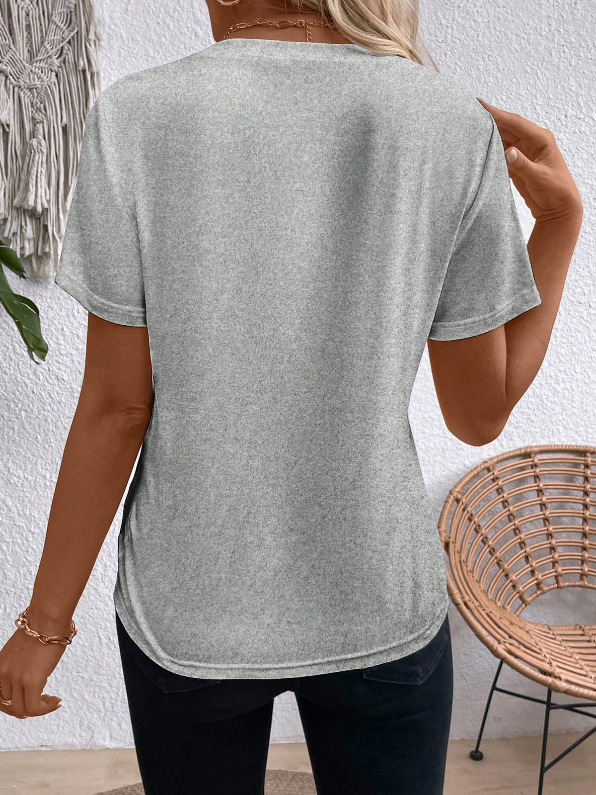 EMERY ROSE Camiseta Casual Versátil Feminina de Manga Curta, Gola Redonda, de Cor Sólida