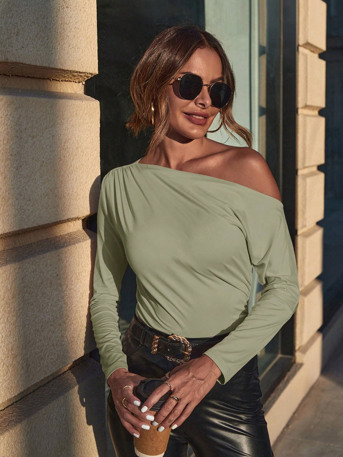 SHEIN Clasi 1 Peça Camiseta Manga Longa Elegante para Viagem com Gola Assimétrica e Plissada em Cor Sólida
