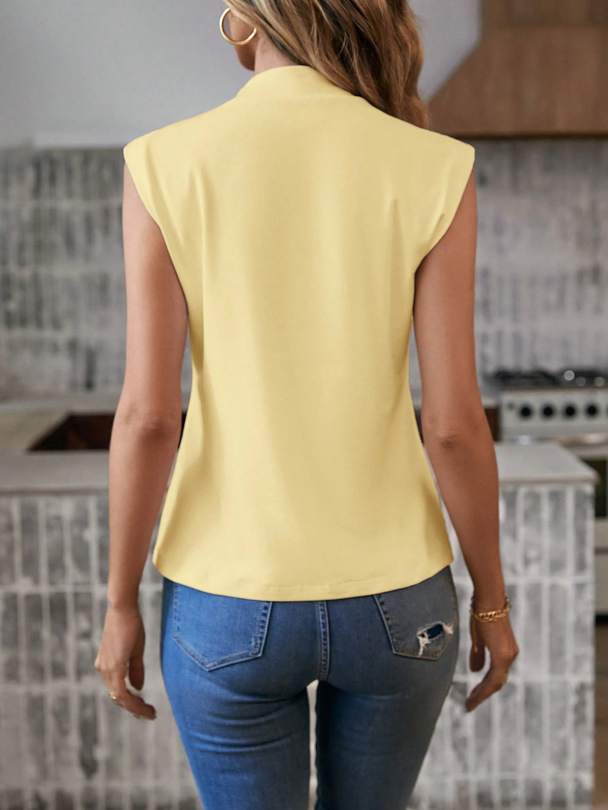 SHEIN LUNE Regata Minimalista de Moda Casual com Decote Canoa Sem Manga para Mulheres