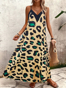 Vestido longo estampado de alças finas, modelagem ampla e tecido leve, ideal para looks casuais de verão Zanzibar Menta Chic  